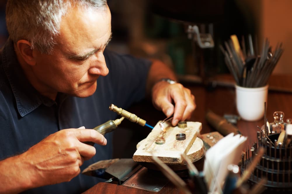 A goldsmith at work